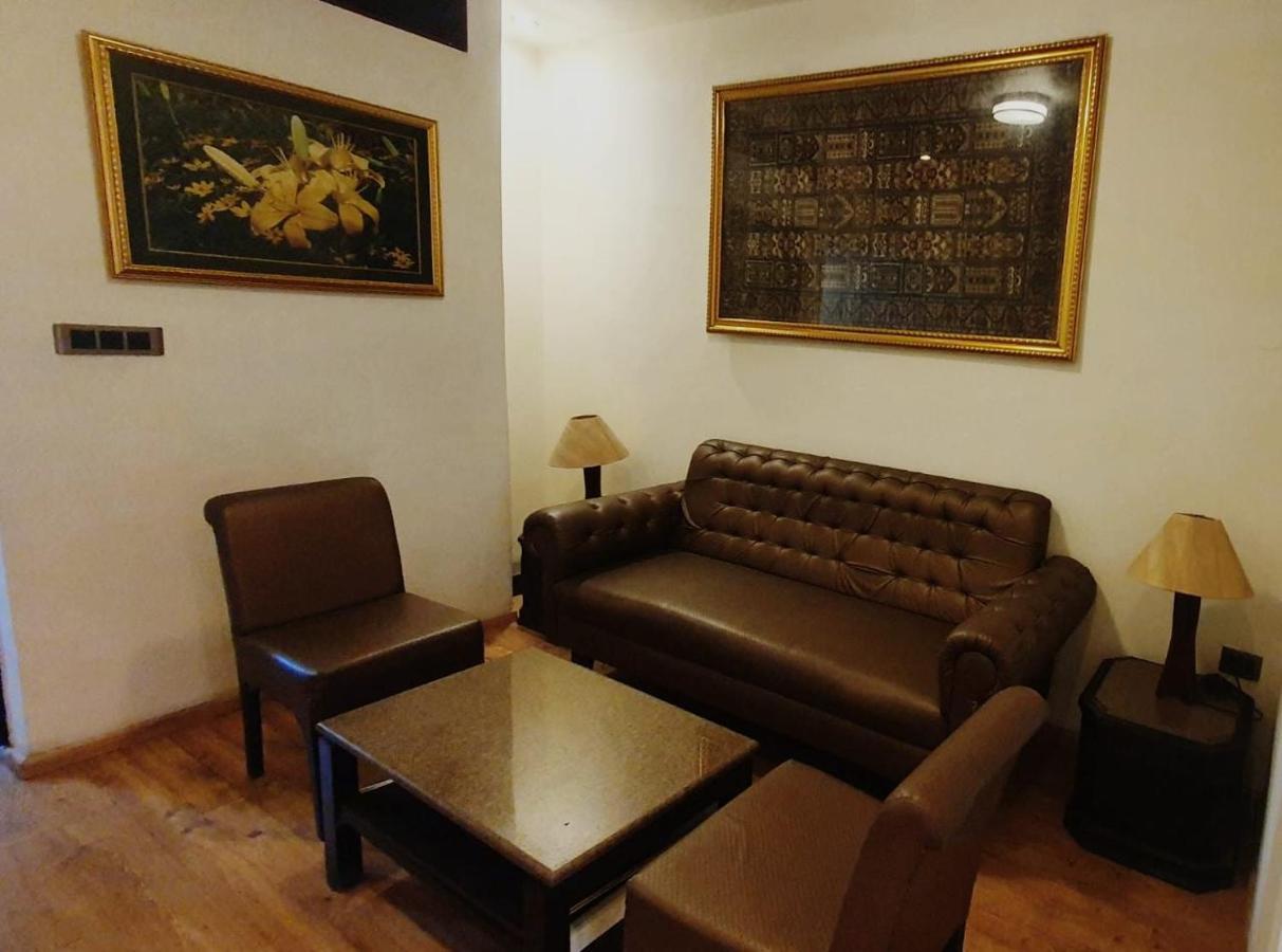 The Maple Leaf Hotel Lucknow